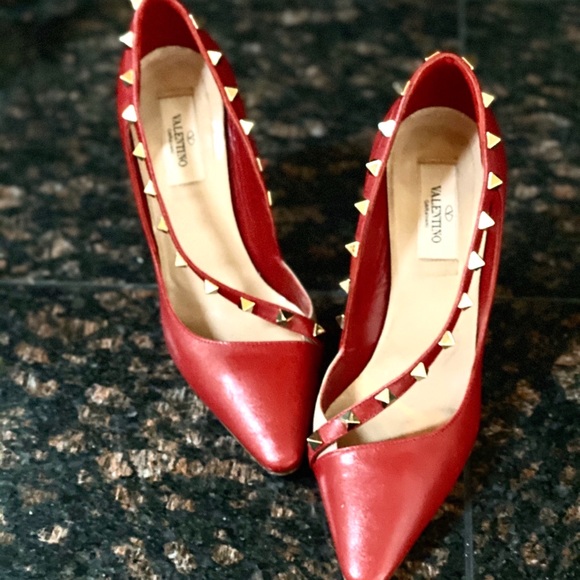 Valentino Rockstud D’orsay Pump - Picture 1 of 6